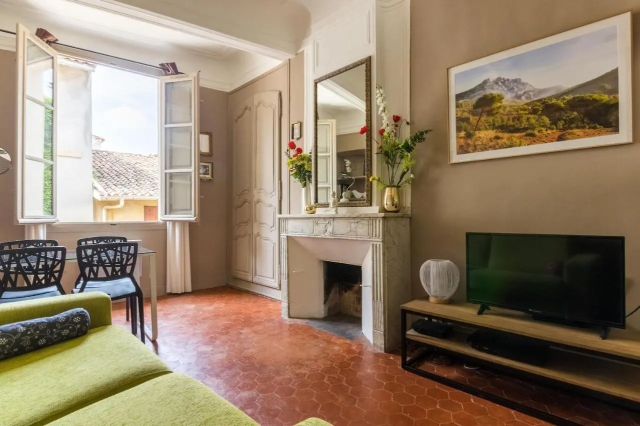 Anis Furnished Flat Appartement Aix-en-Provence
